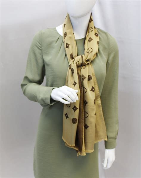 louis vuitton shawl scarf replica|louis vuitton monogram silk scarf.